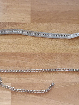Necklace vintage used with broken clasp