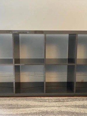 Ραφιέρα Kallax γκρί γυαλιστερό IKEA σαν καινούργιο