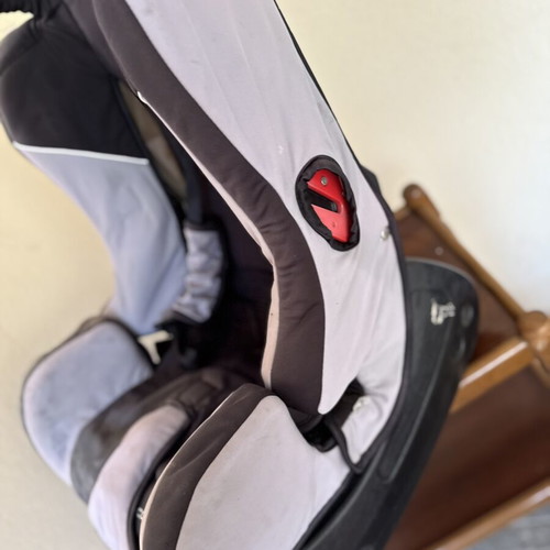 Carello Cocoon car seat used, comfortable and safe for children