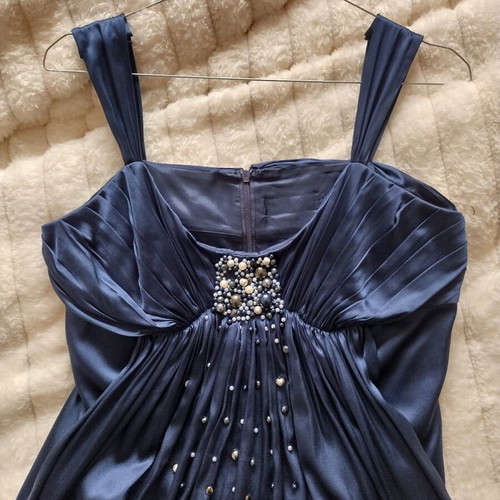 Cocktail dress like new with appliqué pearls blue size M