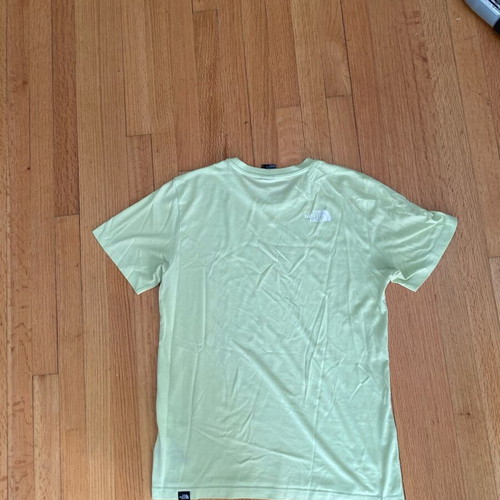 North Face t-shirt size S, like new, green