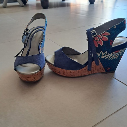Clarks women's sandals like new with blue suede and cork platform