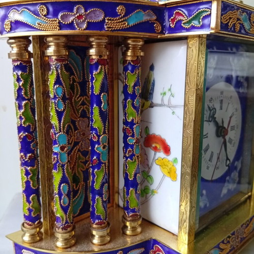 Mechanical mantel table clock