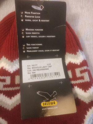 Salewa hat new, red