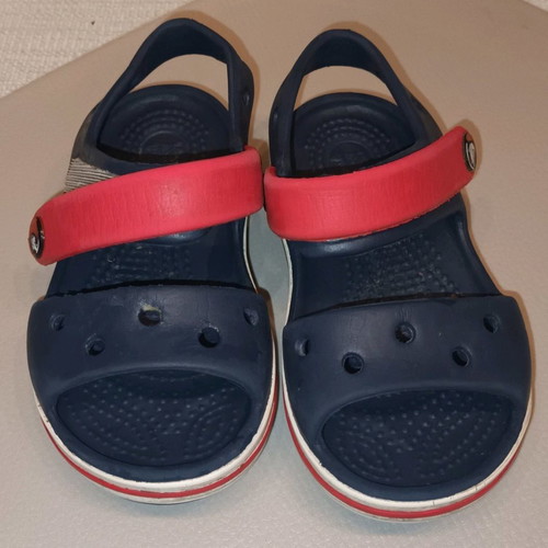 Crocs kids sandals used, size C6 (22-23), blue