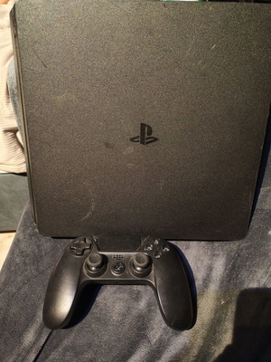 PlayStation 4 console used, 1TB storage, excellent condition
