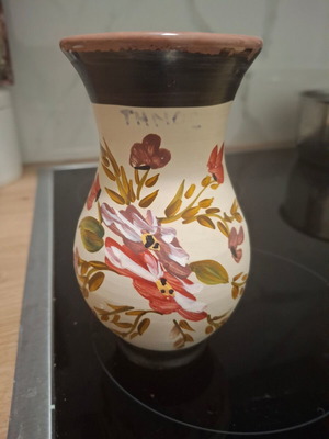 Decorative vase 14 cm height, like new