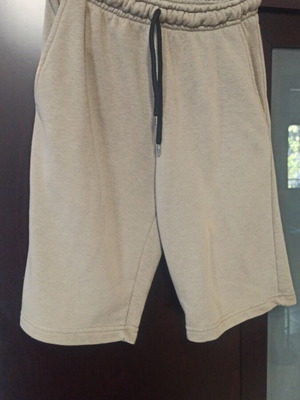 Bermuda shorts for boys light olive, like new, size S/M