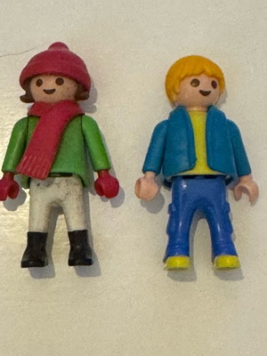 Playmobil figures set of 2 like new