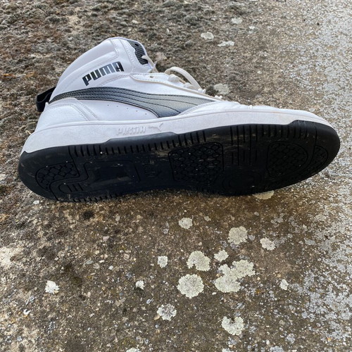 Puma Rebound V6 sneakers size 43 used, white