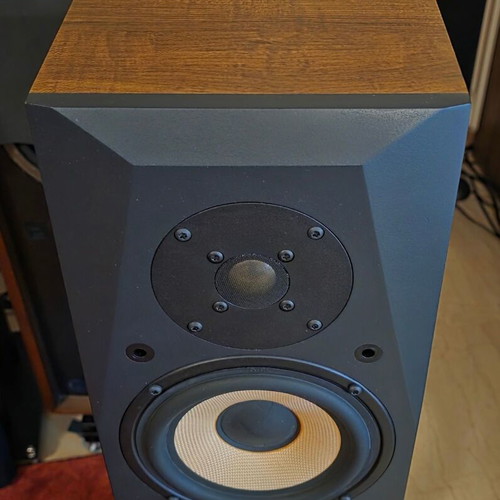 Audio Spectrum Art II speakers, pair, bass-reflex, Kevlar woofer