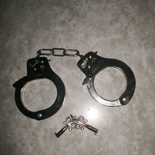 Fake metal handcuffs like new with key