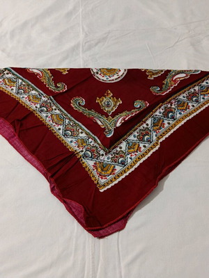 Headscarf like new, size 60x60 cm, small