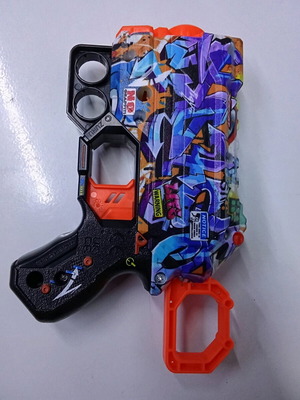 Πιστόλι X-Shot Skins Menace μεταχειρισμένο με 5 βελάκια, σχέδιο graffiti
