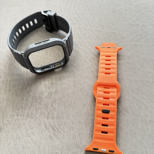Apple Watch Series 8 45mm μεταχειρισμένο με αυθεντικό και 3 επιπλέον λουράκια