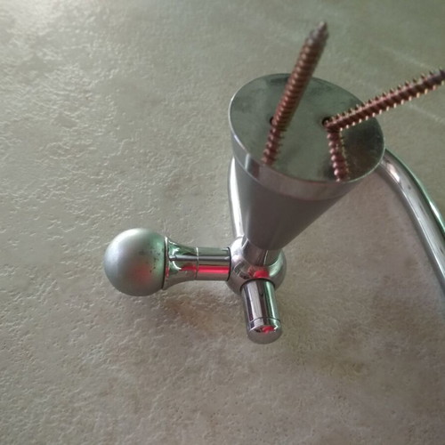 Bathroom accessory set like new with light, paper holder, and double hooks