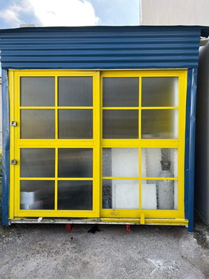 Container for food business with three-phase panel and air conditioning 18 sqm