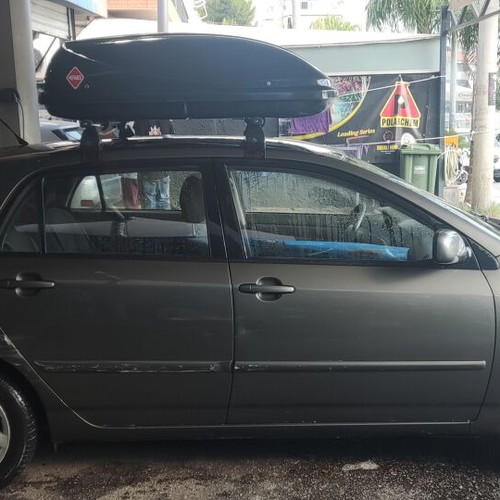 Toyota Corolla 1.6 VVTI 2003 like new, manual, 115hp, roof box