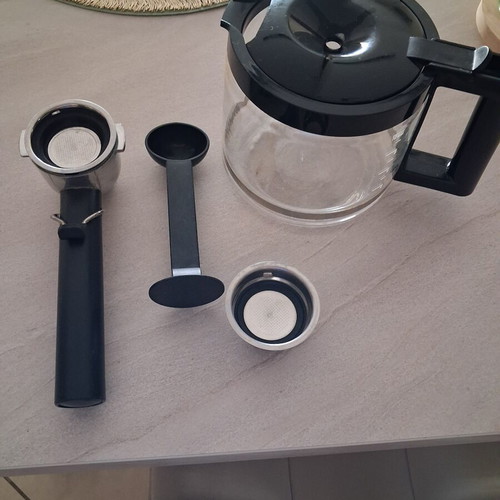 De'Longhi Coffee Maker like new, espresso and filter machine