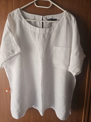 Marks & Spencer linen top, white, size 22