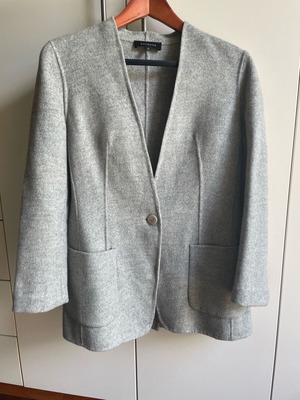 Talbots wool blazer gray like new, size 40