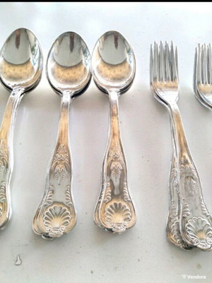 Vintage silver-plated Kings Pattern cutlery set, 50 pieces