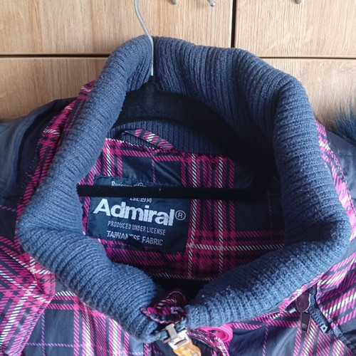 Admiral plaid women's jacket Large like new with hood and fur