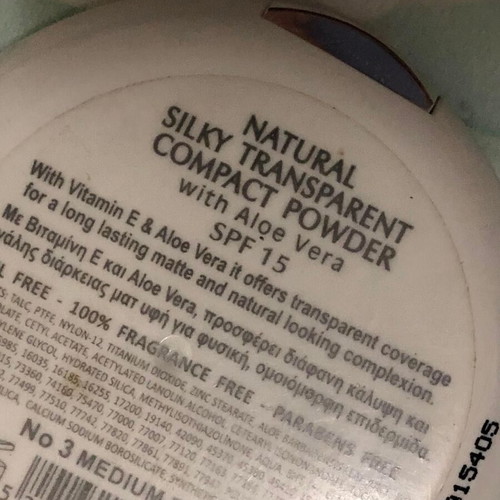 Seventeen Compact half-used with Aloe Vera SPF 15 No 3 Medium Beige used