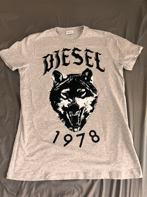 Diesel T-shirt Grey Wolf M new, never worn