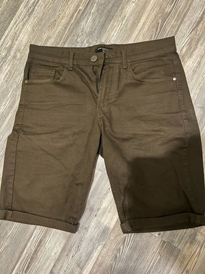 Men's LC Waikiki shorts like new, brown, size M