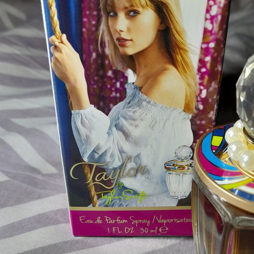 Taylor by Taylor Swift Eau de Parfum 30ml like new