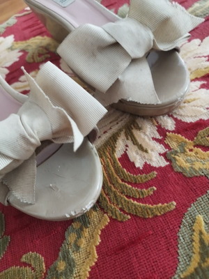 Sambo beige sandals size 41 used with minor scratches