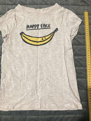 Children's T-shirt like new, white and yellow, sizes 104-110 cm
