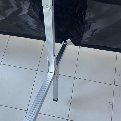 Folding camping bed like new, aluminum, lightweight