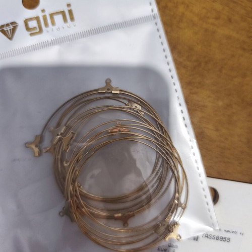Craft and jewelry making tassels like new