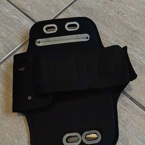 Mobile phone armband case for jogging