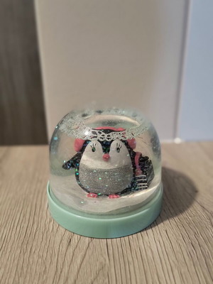 Sephora Snow Globe Penguin like new