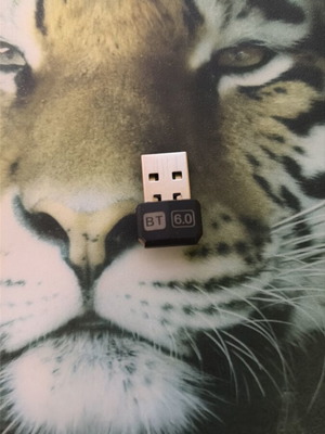 Bluetooth 6 adapter like new, fully functional
