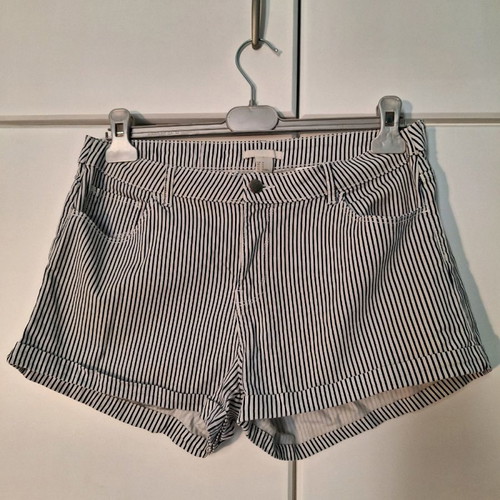 Striped shorts used, size 42 H&M