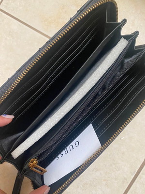 Guess wallet new