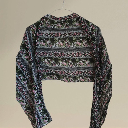 Emprime pashmina like new