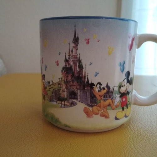 Authentic Disneyland Paris vintage mug like new, 30-year collectible