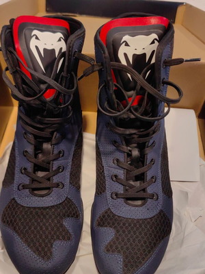 Venum Elite Boxing Shoes High Top size 44 like new, blue and red
