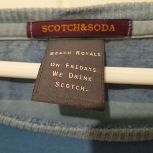 Scotch and Soda T-shirt XL like new, long and loose fit
