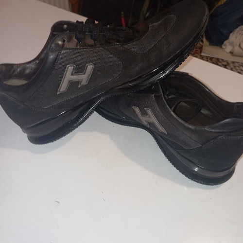 Hogan sneakers size 11 (45) like new, black