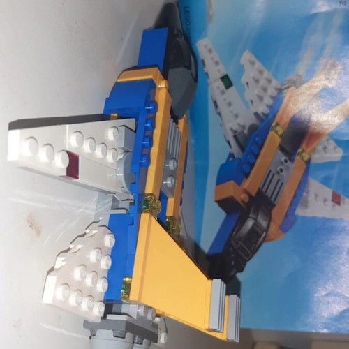 Lego Creator 31042 airplane like new with assembly booklet