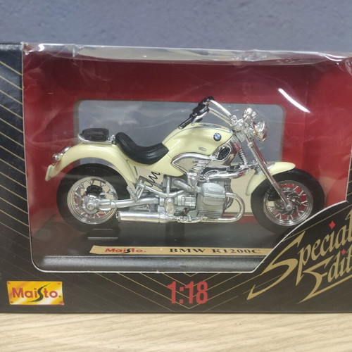 Maisto Motorcycle BMW 1200 C scale model 1/18
