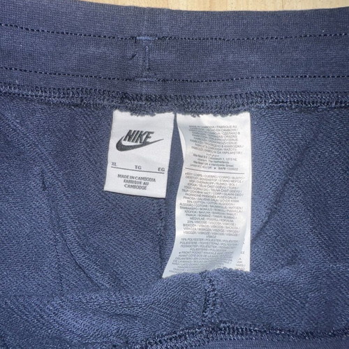 Nike Big Logo loose fit shorts size XL