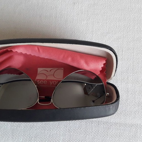 Γυαλιά ηλίου Aviator μεταχειρισμένα, καθρέφτης, μαύρο και ασημί