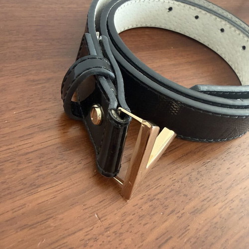 Valentino woman belt with gold details 120cm like new